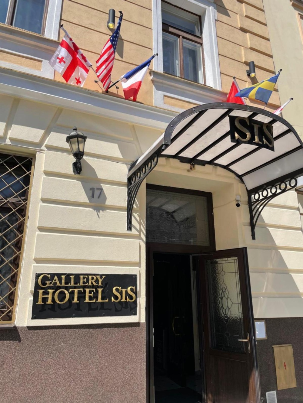 Gallery Hotel SIS Main image
